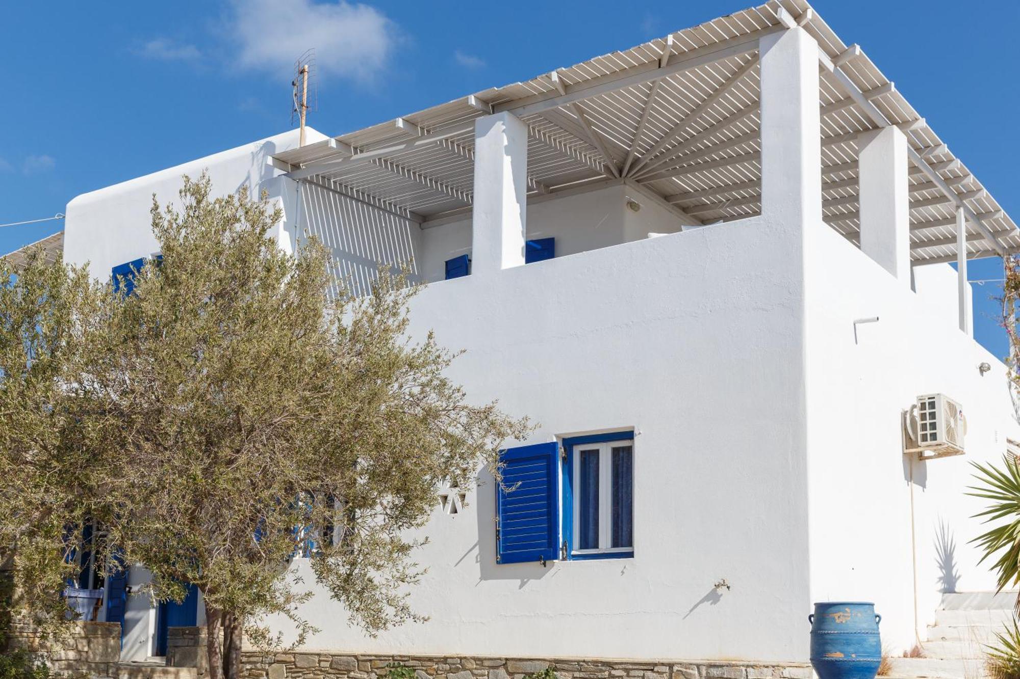 Chloe Home Piso Livadi Exteriér fotografie