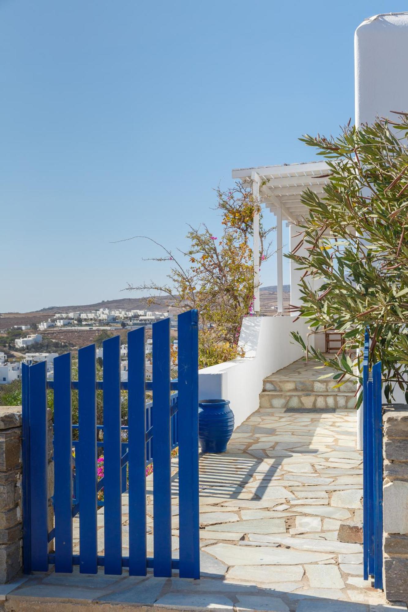 Chloe Home Piso Livadi Exteriér fotografie