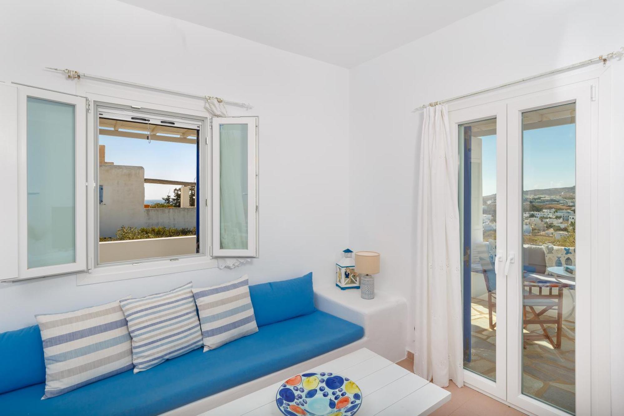 Chloe Home Piso Livadi Exteriér fotografie